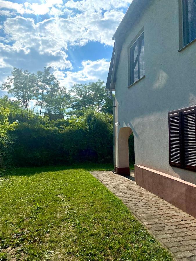 Toereki 34 Vendeghaz Apartment Siofok Luaran gambar