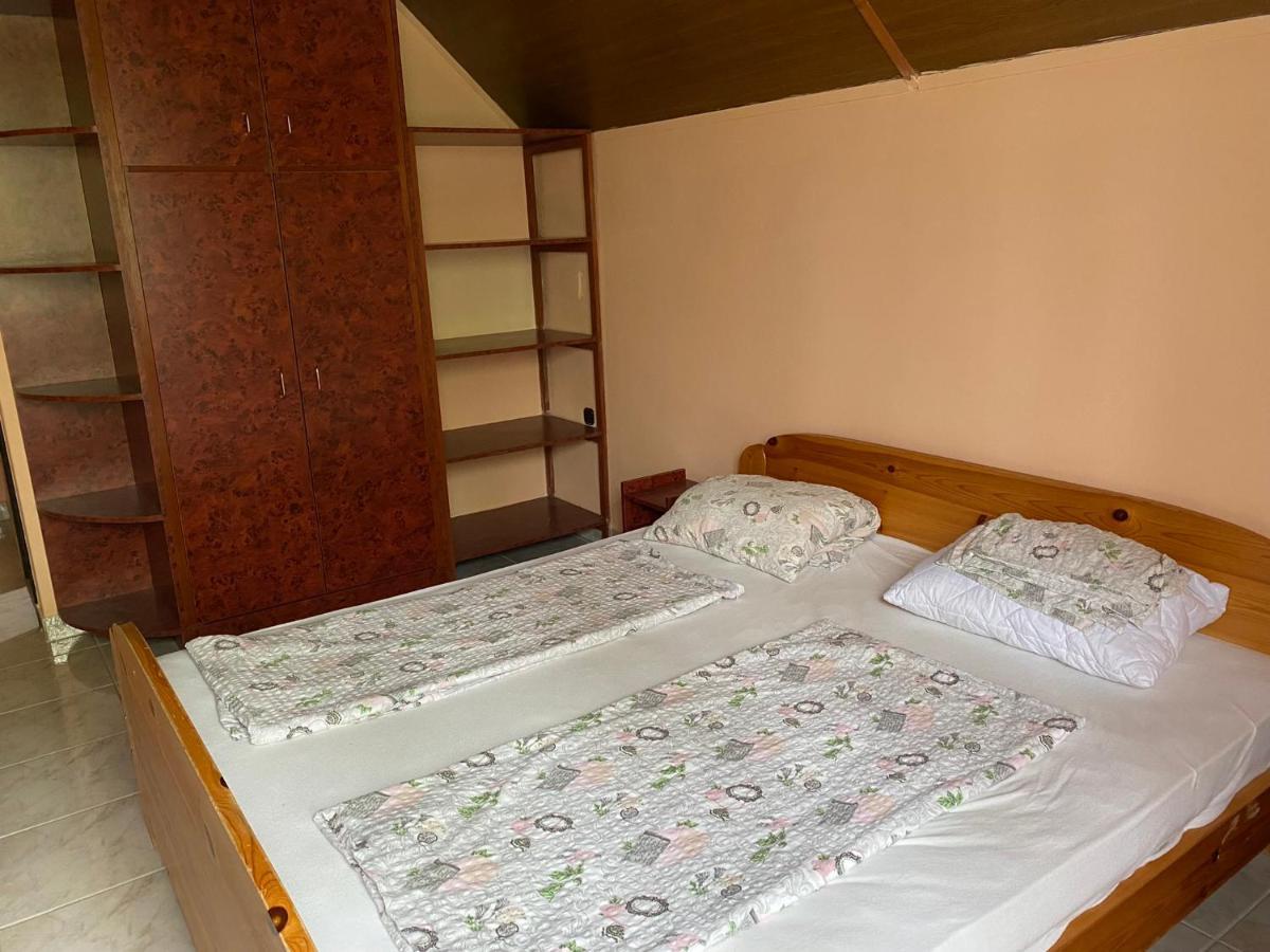 Toereki 34 Vendeghaz Apartment Siofok Luaran gambar